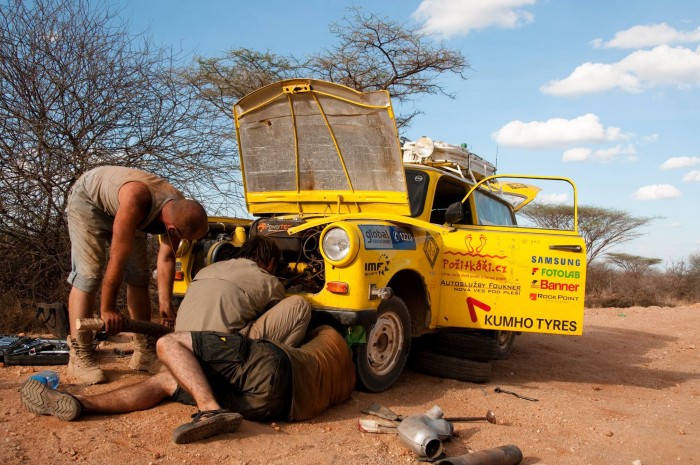 Ezek a Trabantok tényleg eljutottak a világ végére 2 | Vezess 1534851_10150677448469956_5466843277860712784_o