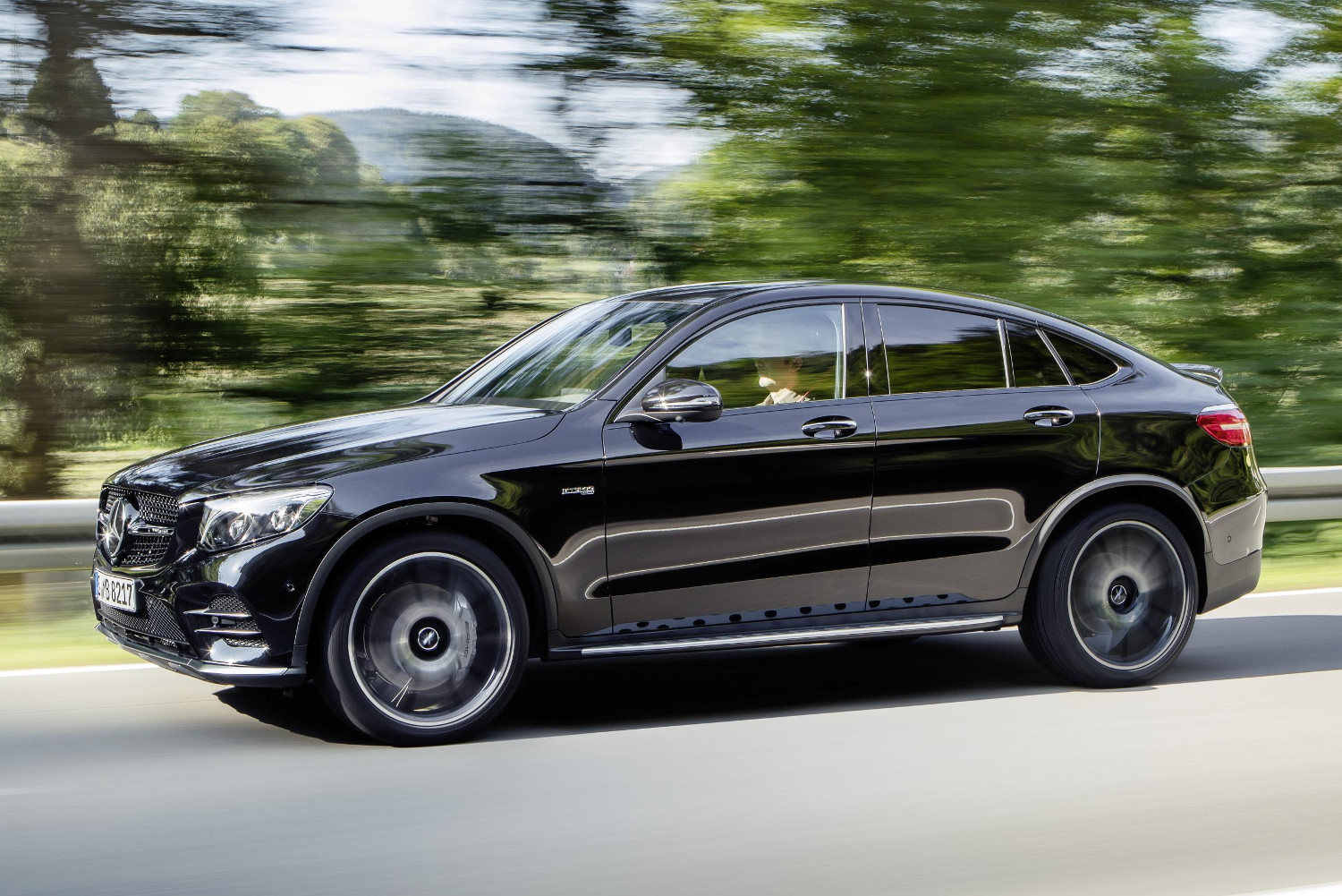 Józan vadállat a Mercedes AMG GLC 43 Coupé 12