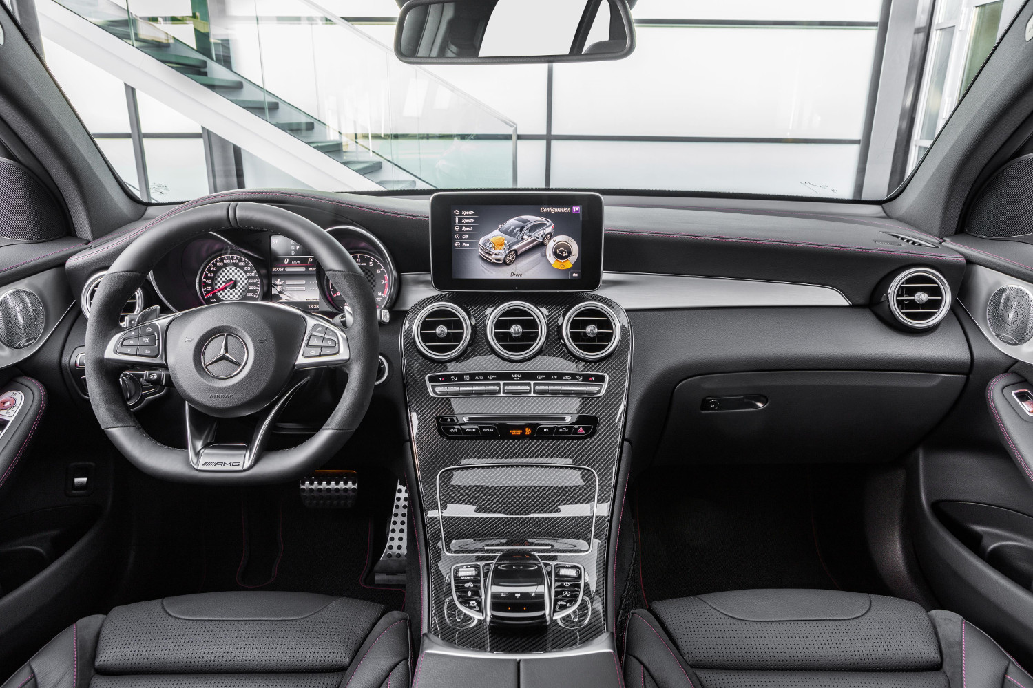 Józan vadállat a Mercedes AMG GLC 43 Coupé 7