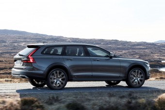 Megépítette luxus-terepkombiját a Volvo