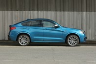 Bitang erő az értelmetlen testben: BMW X4 M40i 53