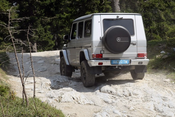 Mindent kibír: Mercedes Benz G 500 95 A nagyanyám is fel tudna itt menni vele