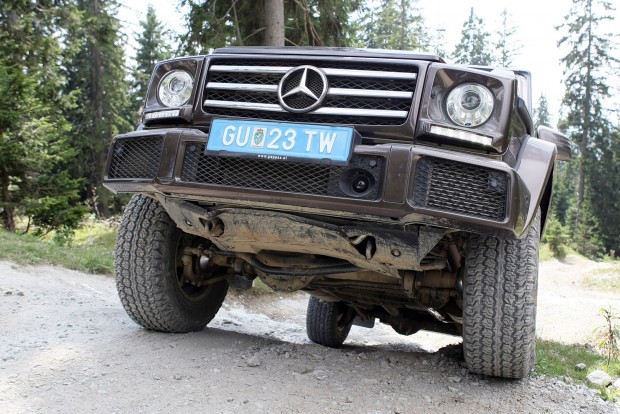 Mindent kibír: Mercedes Benz G 500 1 Rettentő vasak mindenhol