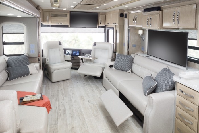 2017-king-aire-living-area