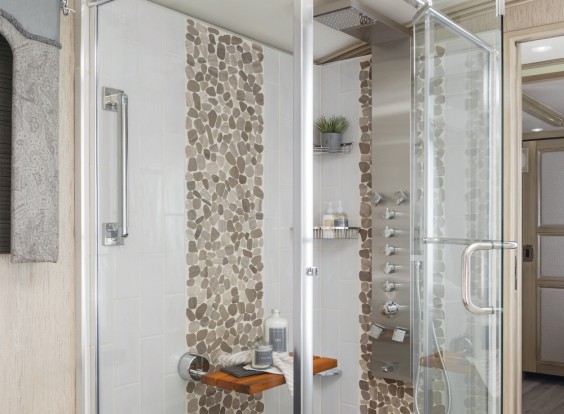 2017-king-aire-shower-1