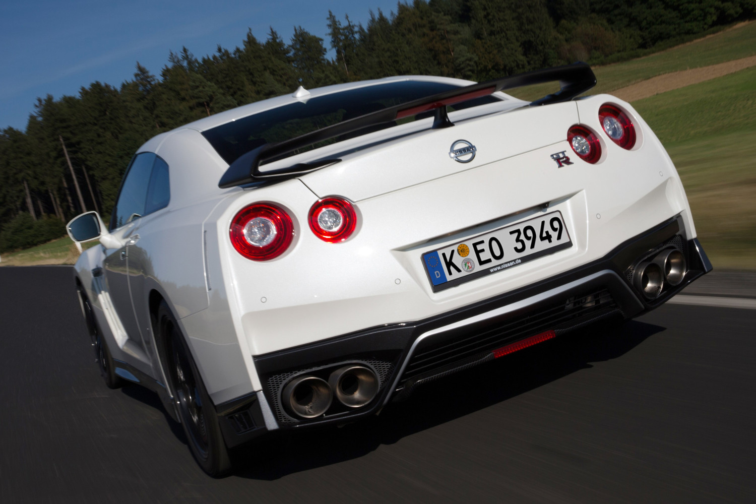 Nissan reveals full specs and pricing for thrilling new GT-R Track Edition | Vezess | Vezess