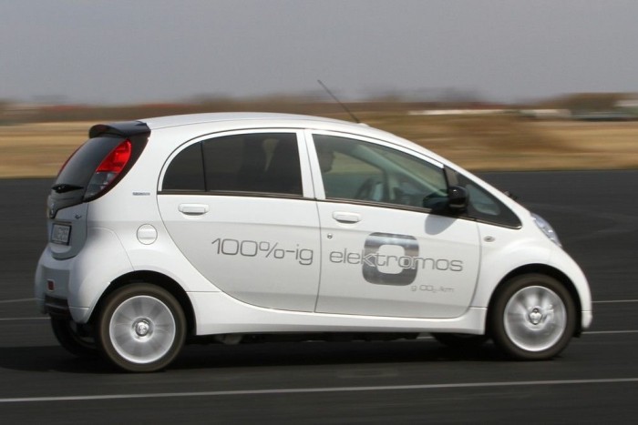 Elektromos autó tartósteszten a Vezessnél 7