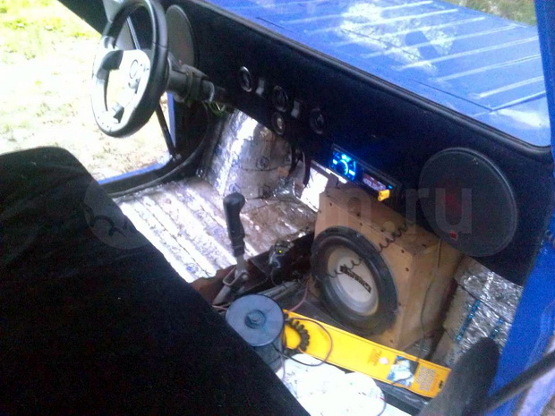 21 kép a hangerő nevében szétbarmolt kocsikról 21 | Vezess autozv_22