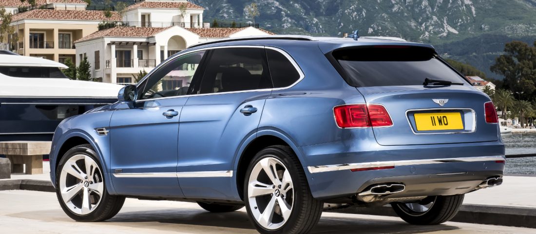 A Bentley gyártja a leggyorsabb dízel SUV-ot