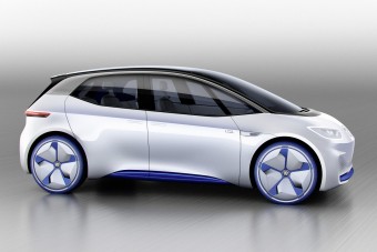 Elektromos társat kap a VW Golf