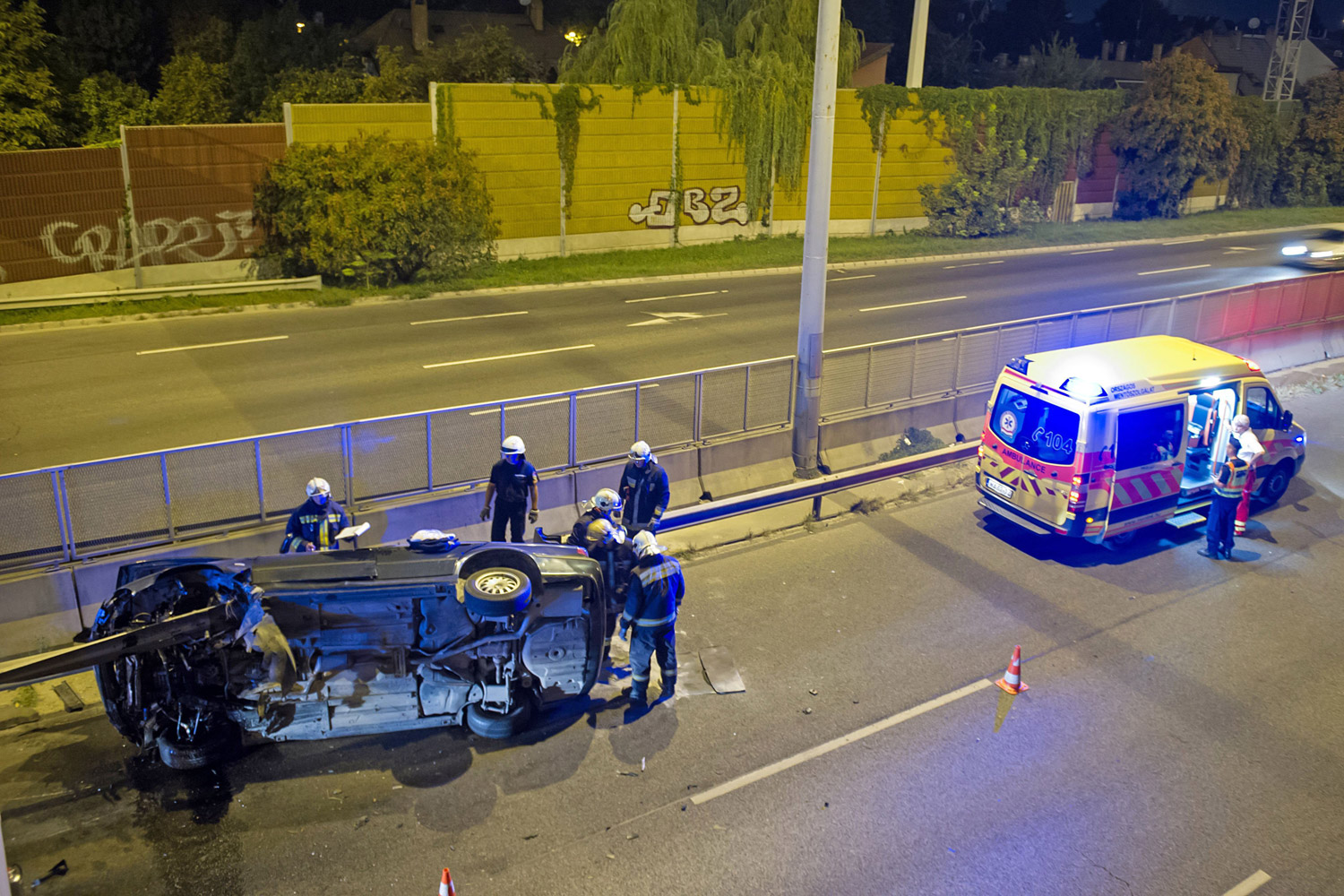 DLAPE20160916001 | Vezess | Vezess