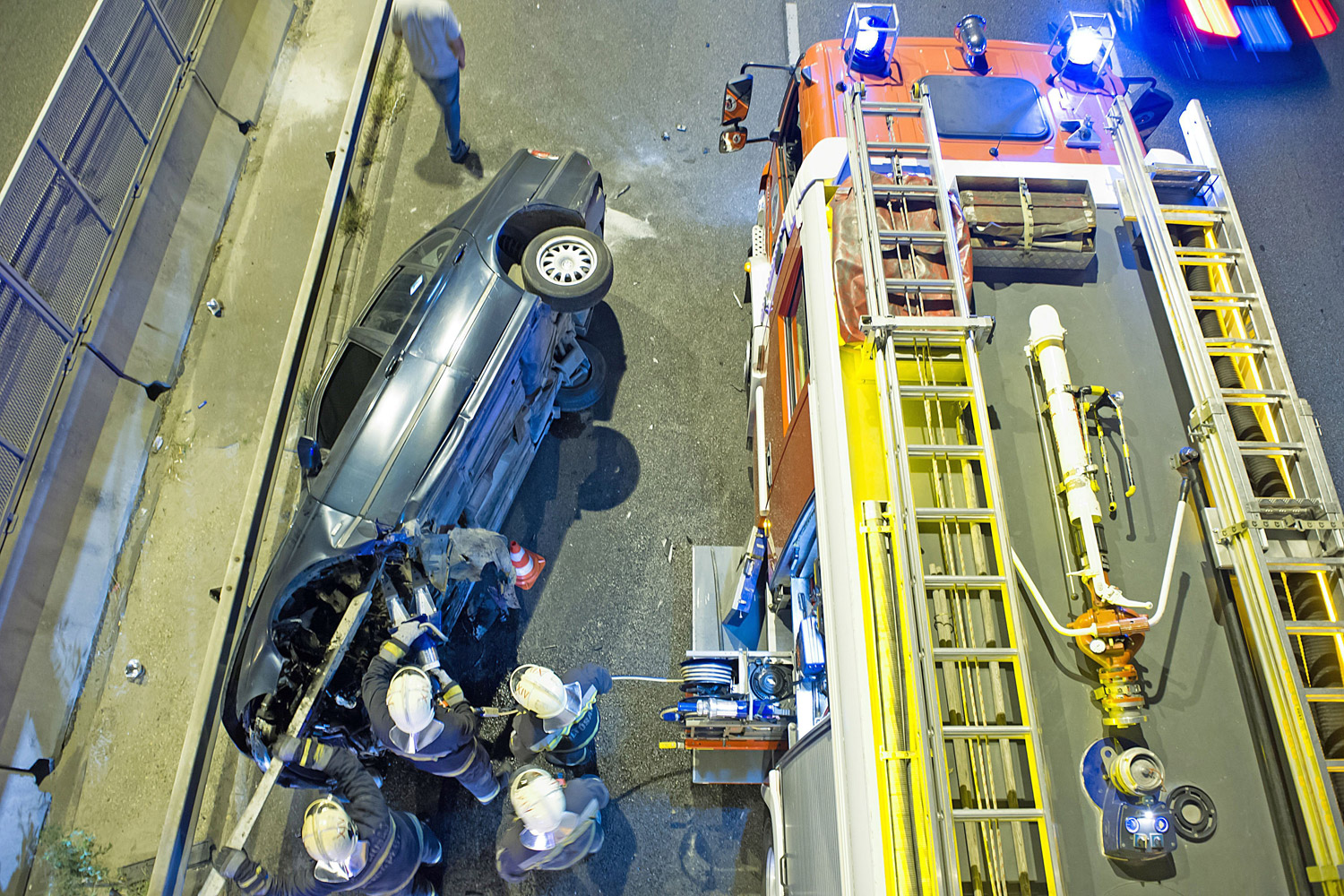 DLAPE20160916008 | Vezess | Vezess