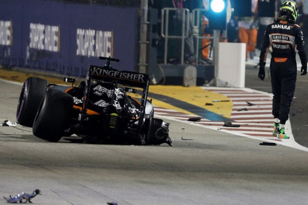 F1: Életveszély, ember a pályán Szingapúrban