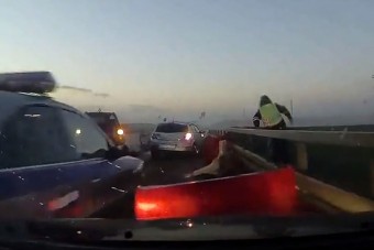 Ködbe hajtott, pokolba érkezett a figyelmetlen sofőr