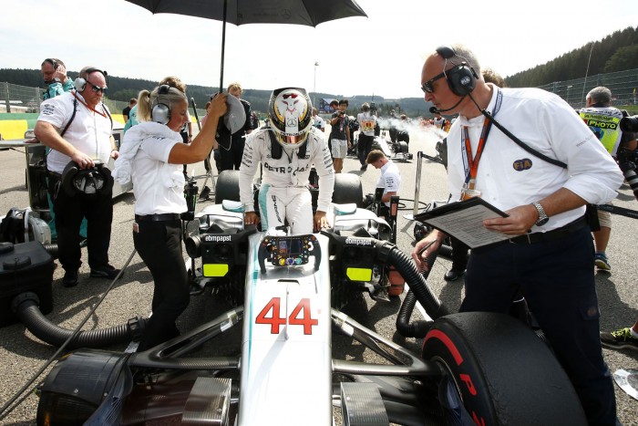 F1: Ki jár jobban a mercis motorcserékkel? 1 | Vezess hailton_44