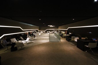 Párizs az idén kísértetszalonná változott