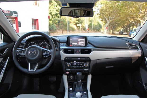 Frissített Mazda 6: Keresd az eltérést 2 Csendesebb lett az utastér a korábbinál