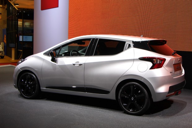 Szintet ugrott az új Nissan Micra 2 Bámulatosan jó, 0,29 az autó laktényezője. Ez nagy szó, mert a rövid és meredek farú modellekkel sokkal nehezebb 0,3 alá vinni ezt az együtthatót, mint nyúlánk limuzinokkal