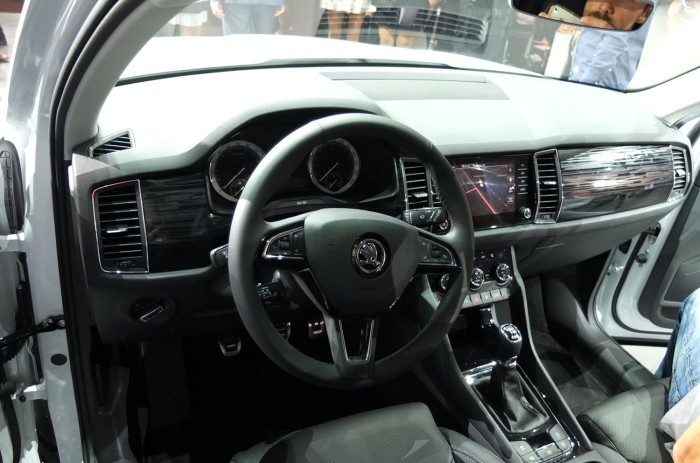 Íme, a medve ihlette hétszemélyes Škoda, a Kodiaq 5 k06