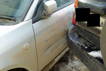 Senki nem tüntet el úgy horpadást, mint ez a férfi