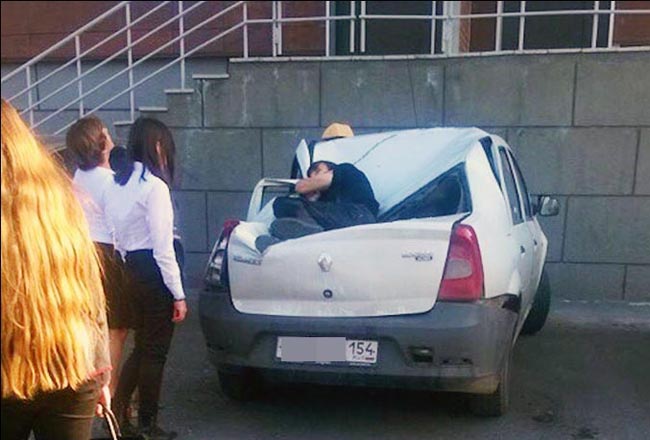 Kiugrott a 23.-ról, egy Dacia mentette meg 1 | Vezess logan 1