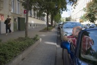 Jobbkormányos autó – öröm, vagy szívás? 25 Jobbkormányos autó – öröm, vagy szívás? 25