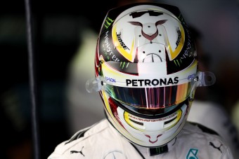 Hamilton: Hihetetlen malaca volt Rosbergnek