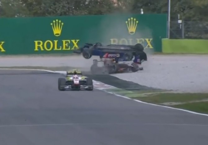 Hatalmas bukás a GP2 monzai futamán