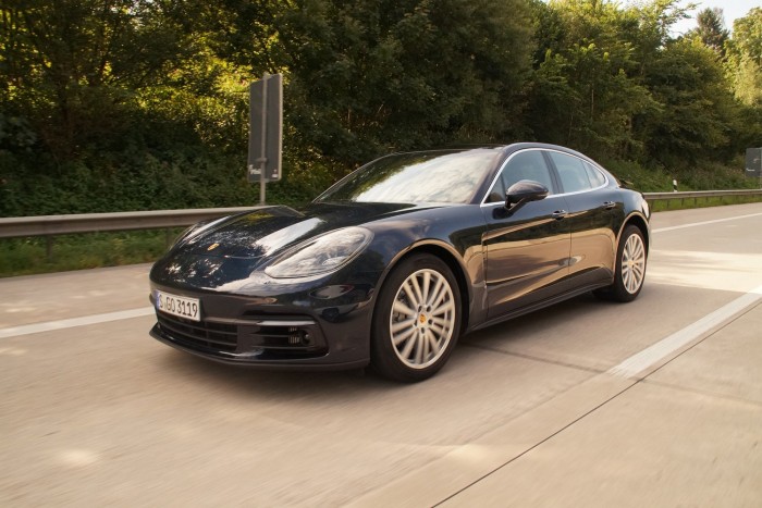 Érdekel, milyen a Panamera Turbo? Nézd meg a tajvani tévében! 14