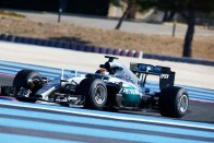 F1: A Mercedes is kipróbálta a 2017-es gumikat 14