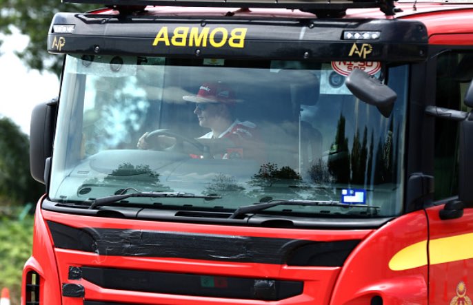 F1: Räikkönen tűzoltónak állt 3