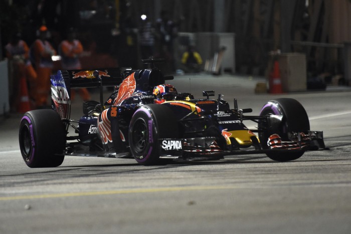 F1: Verstappen nem várta, hogy félreállítsák Kvjatot 1 | Vezess szing_f1_03