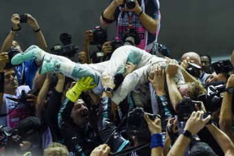Rosberg: Tudtam volna tartani Ricciardót