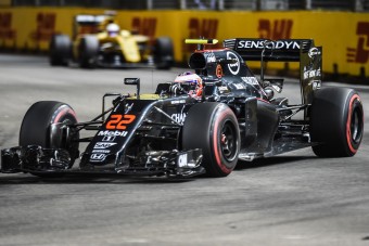 F1: Button önmagát ejtette ki