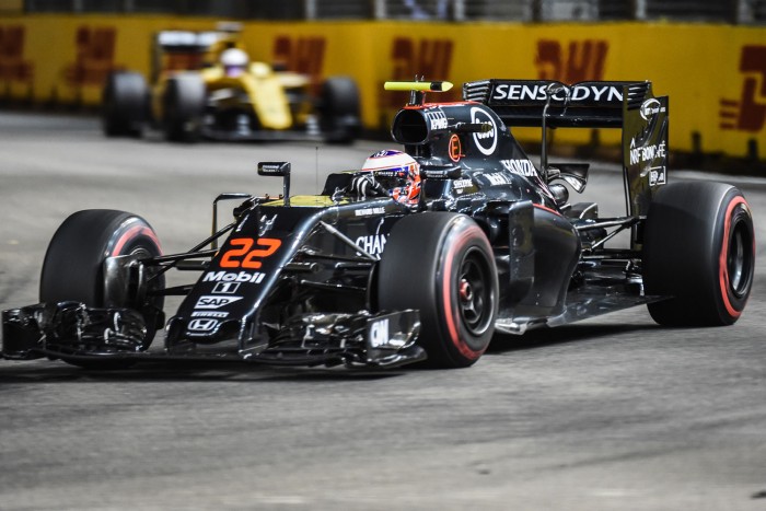 F1: Button önmagát ejtette ki