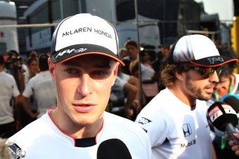 F1: Felülmúlná Alonsót a McLaren-újonc