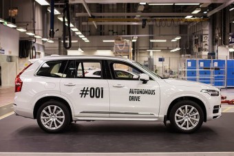 Elkészült az első teljesen önjáró Volvo