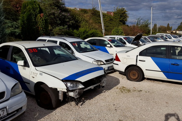 Fillérekért vitték a szellemjárta rendőrautókat 12 15