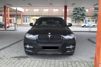 Lopott BMW-t fogtak a magyar határon