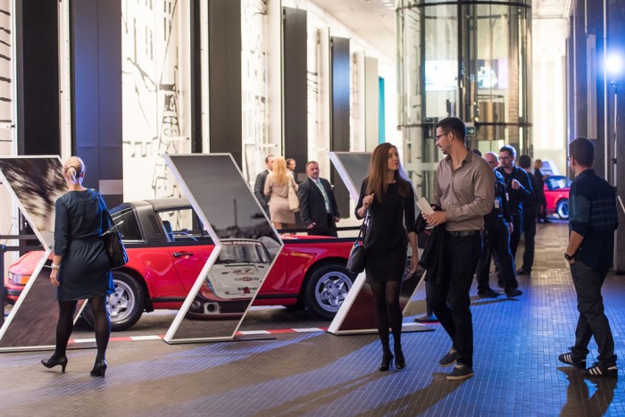 Zenélni is tud a magyar Porsche 1 2