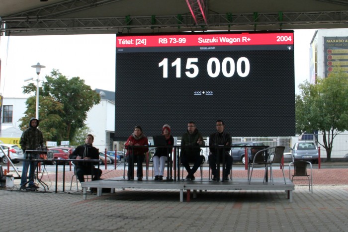 Fillérekért vitték a szellemjárta rendőrautókat 21 24