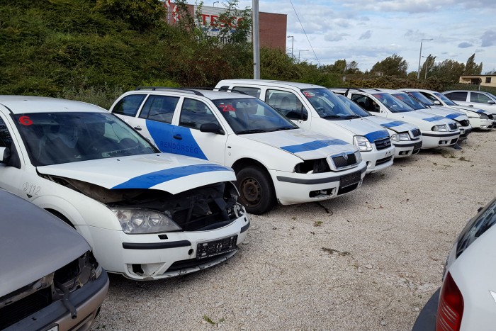 Fillérekért vitték a szellemjárta rendőrautókat 1 4