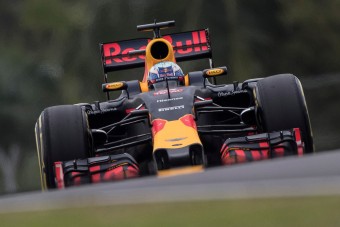 F1: A Red Bull azt hitte, simán kikap a Ferraritól
