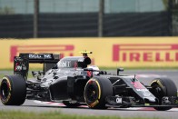 F1: Rosbergé a pole, 13 ezreddel verte Hamiltont 17