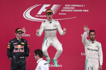 F1: Rosberg nem akar Ricciardo cipőjéből inni