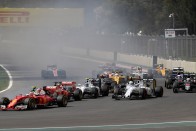 F1: Hamilton lazán nyert, Verstappen szemét volt 24