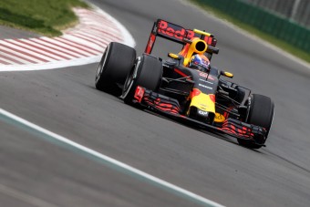 F1: Verstappen az élen az időmérő előtt