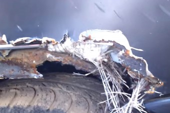 Horrorjavítás nyomait rejtette a festék, a szerelő nem hitt a szemének