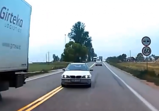 Miért vannak ilyen közveszélyes őrültek az utakon? Miért?