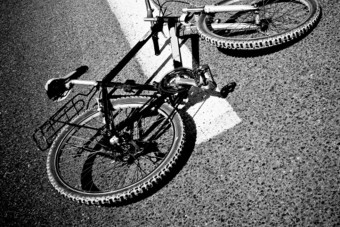 Gyorshajtó gázolt halálra kamaszt a zebrán